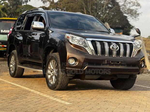 Toyota Land Cruiser Prado 2017 Brown