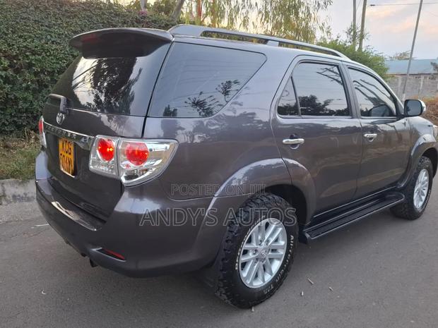 Toyota Fortuner 2015 Gray