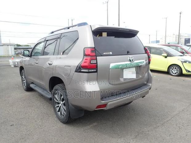 Toyota Land Cruiser Prado 2021 Beige