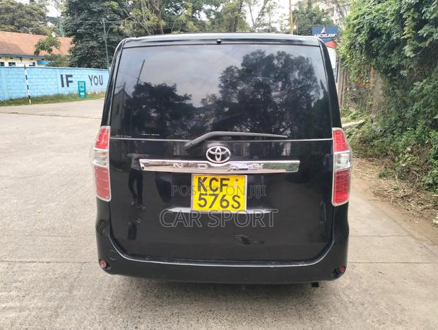 Toyota Noah 2009 Black
