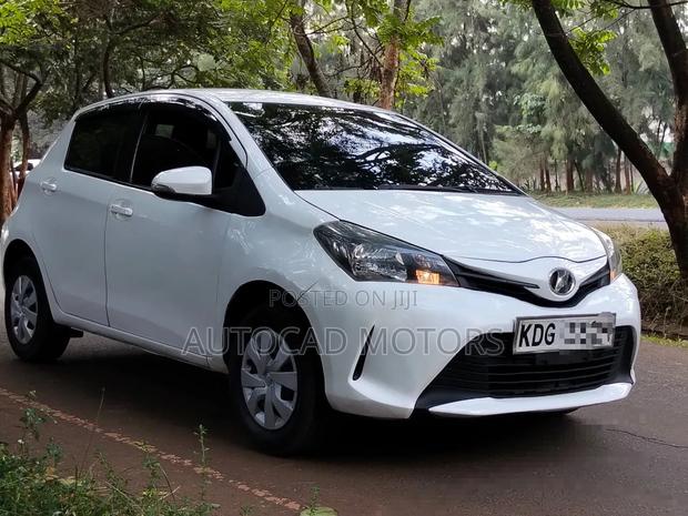 Toyota Vitz 2014 White