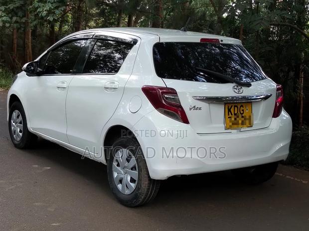 Toyota Vitz 2014 White