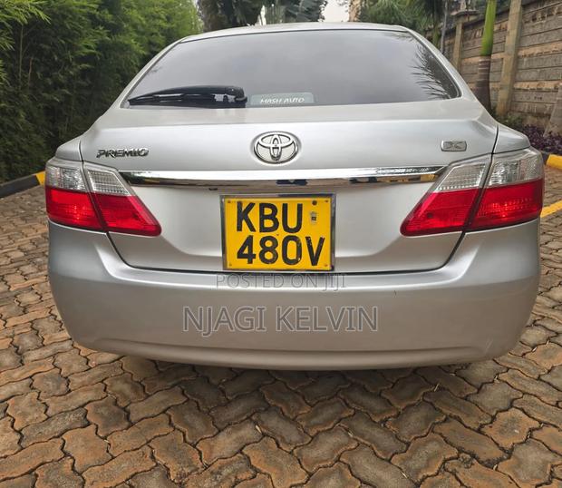 Toyota Premio 2010 Silver