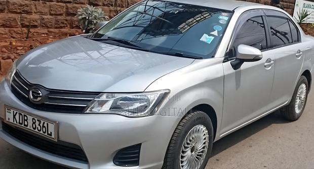 Toyota Corolla Fielder 2014 Silver