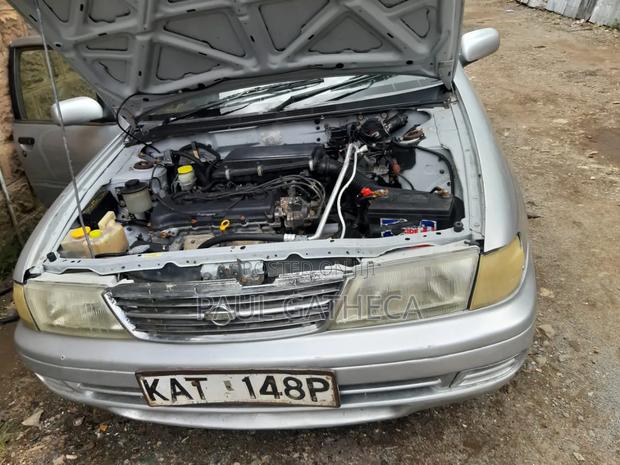 Nissan FB15 1997 Silver