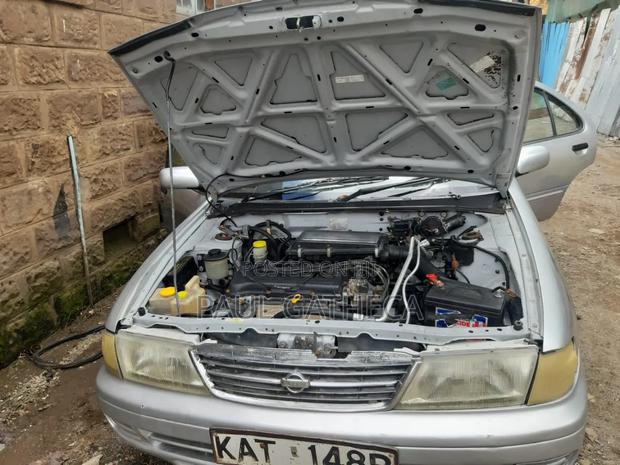 Nissan FB15 1997 Silver