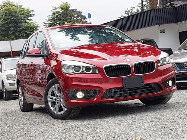 BMW 218i 2018 Red
