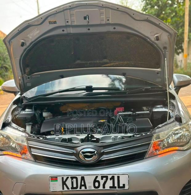 Toyota Axio 2013 Silver