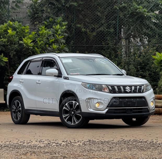 Suzuki Escudo 2019 White