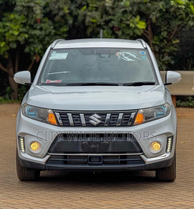 Suzuki Escudo 2019 White