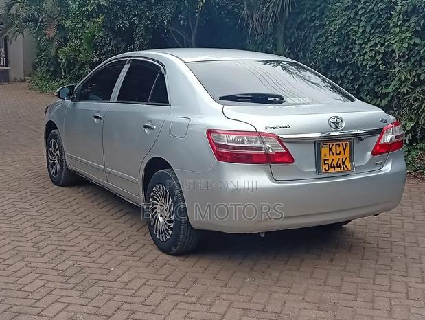Toyota Premio 2014