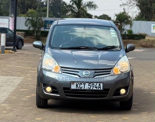 Nissan Note 2011 Gray