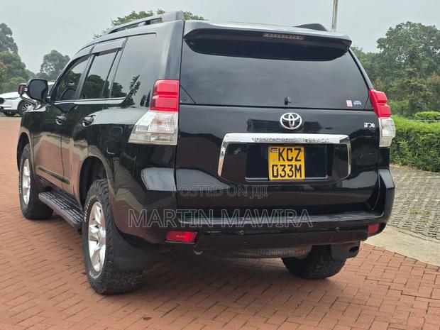 Toyota Land Cruiser Prado 2013 Black