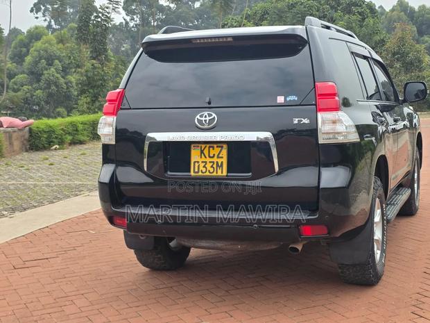 Toyota Land Cruiser Prado 2013 Black