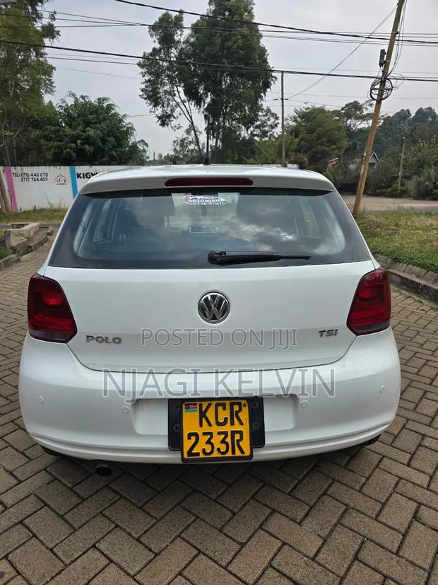 Volkswagen Polo 2012 White