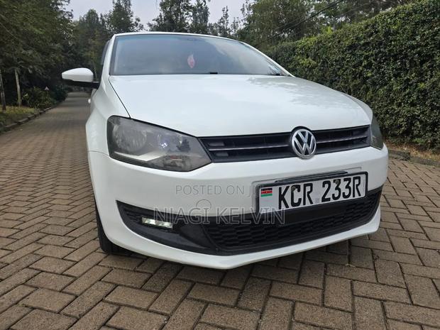 Volkswagen Polo 2012 White