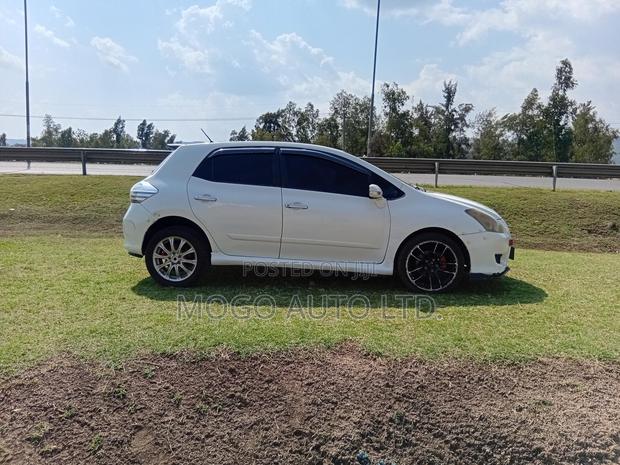 Toyota Blade 2009 White