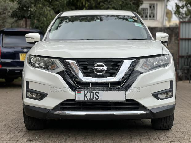 Nissan X-Trail 2.0 Petrol AWD 2016 White