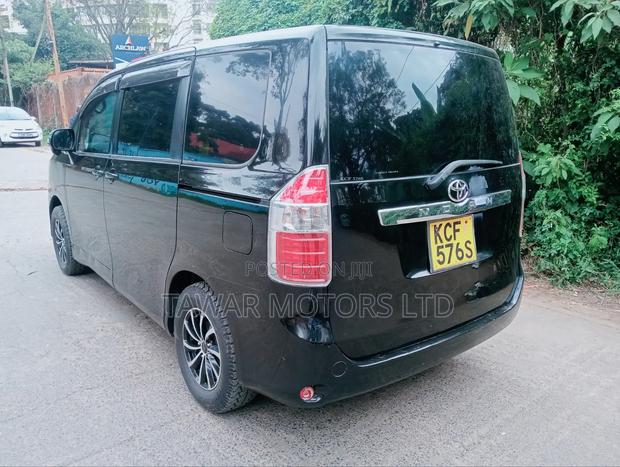 Toyota Noah 2008 Black