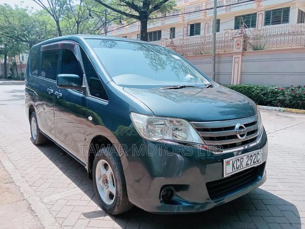 Nissan Serena 2010 Gray