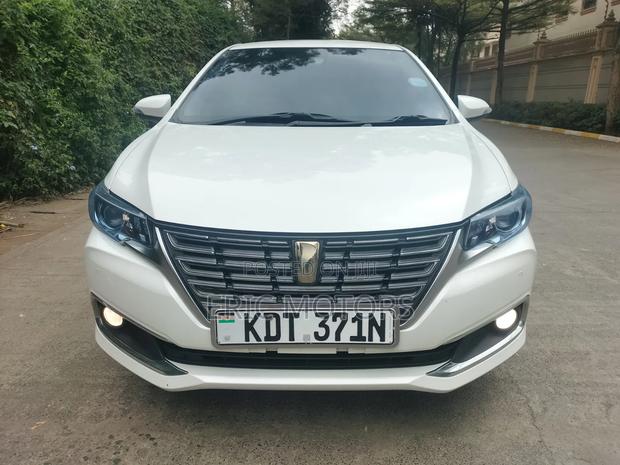 Toyota Premio 2019 Pearl