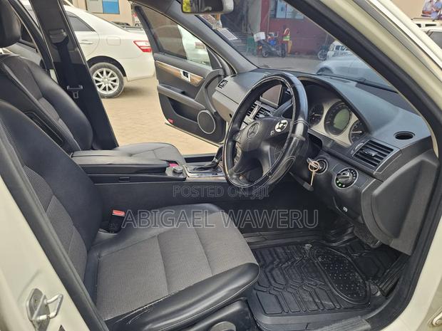 Mercedes-Benz C200 2007 Pearl