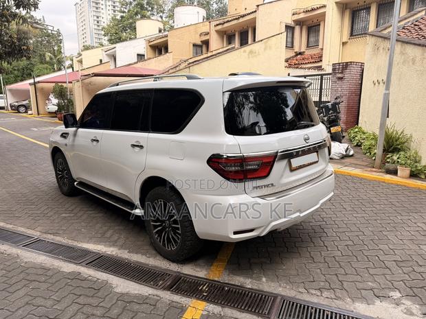 Nissan Patrol 2013 White