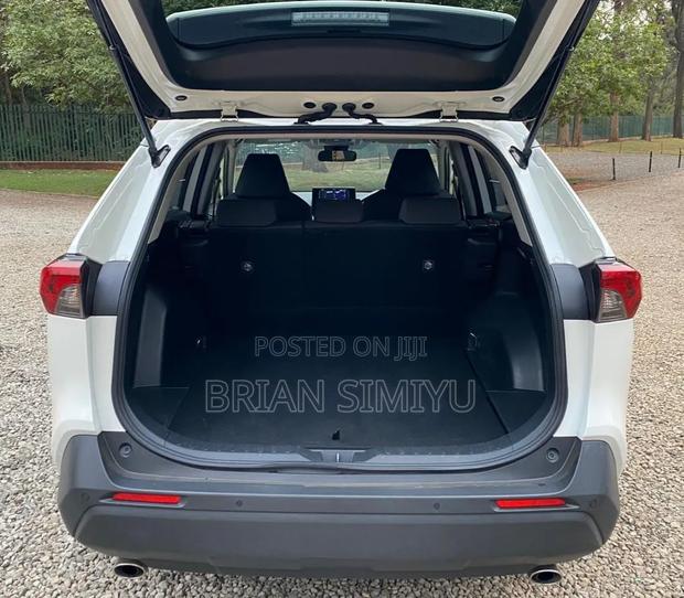 Toyota RAV4 2020 White