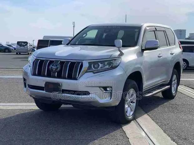 Toyota Land Cruiser Prado 2021 Silver