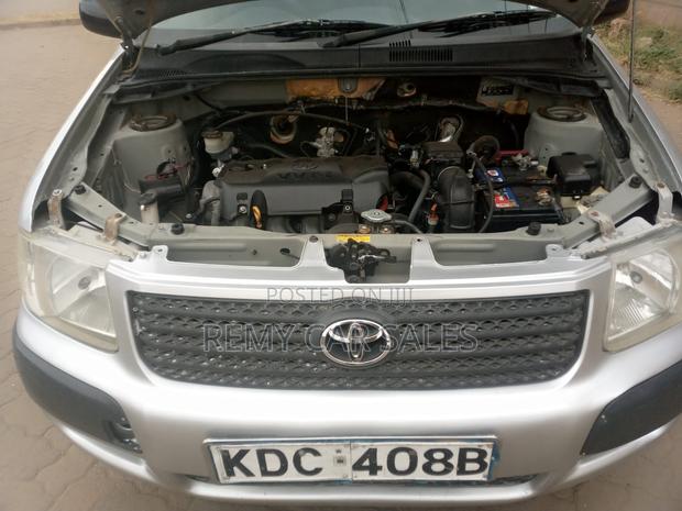 Toyota Succeed SV Premium 2014 Silver