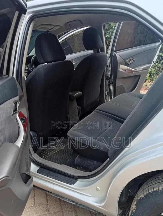 Toyota Premio 2014 Silver
