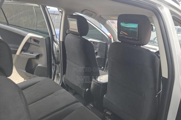 Toyota RAV4 2015 Silver