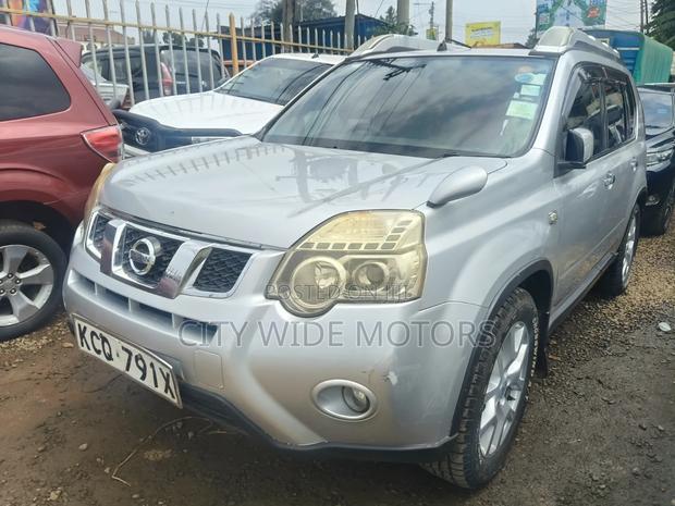 Nissan X-Trail 2011 Silver