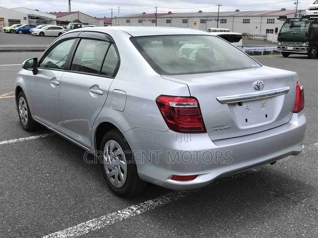 Toyota Axio 2020 Silver