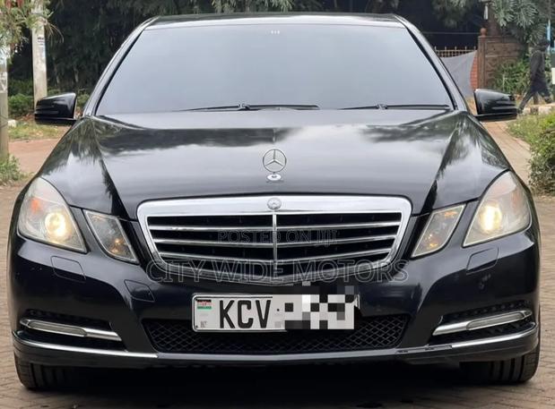 Mercedes-Benz E250 2012 Black