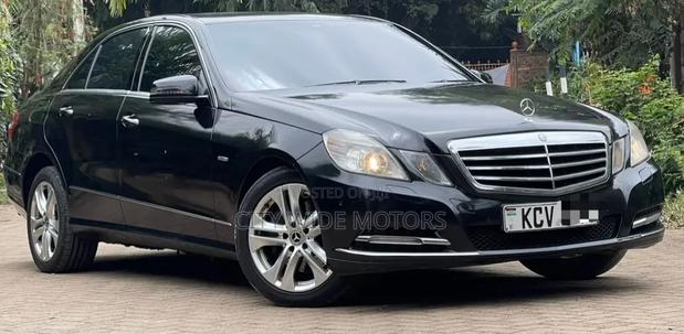 Mercedes-Benz E250 2012 Black