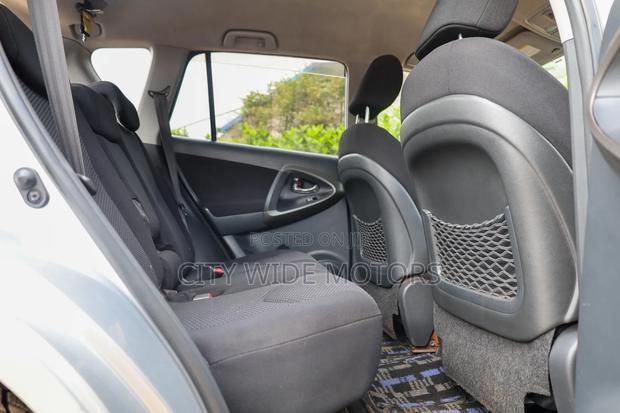 Toyota RAV4 2009 Silver