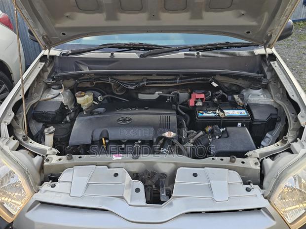 Toyota Probox 2018 Silver