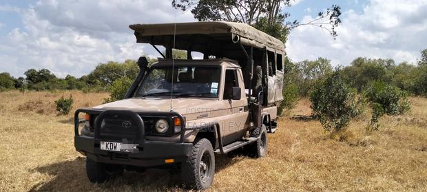Toyota Land Cruiser 79 Series 2001 Beige