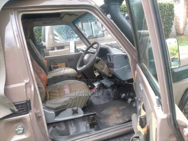 Toyota Land Cruiser 79 Series 2001 Beige