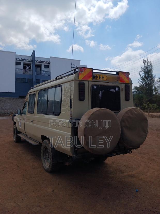 Toyota Land Cruiser 79 Series 2008 Beige