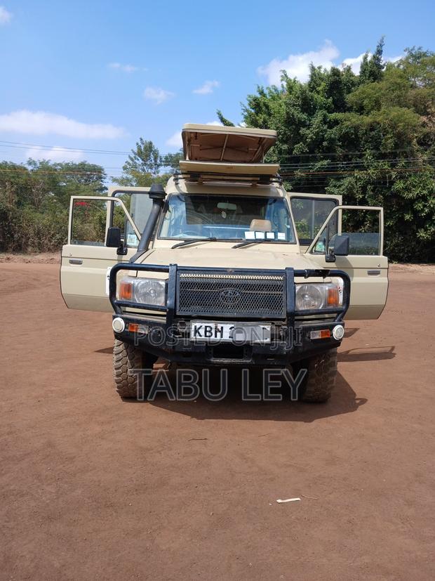 Toyota Land Cruiser 79 Series 2008 Beige