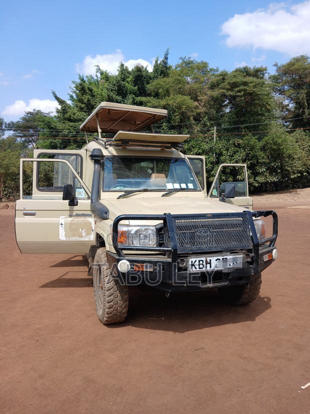 Toyota Land Cruiser 79 Series 2008 Beige