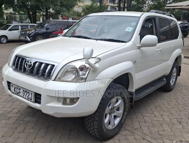 Toyota Land Cruiser Prado 2008 White