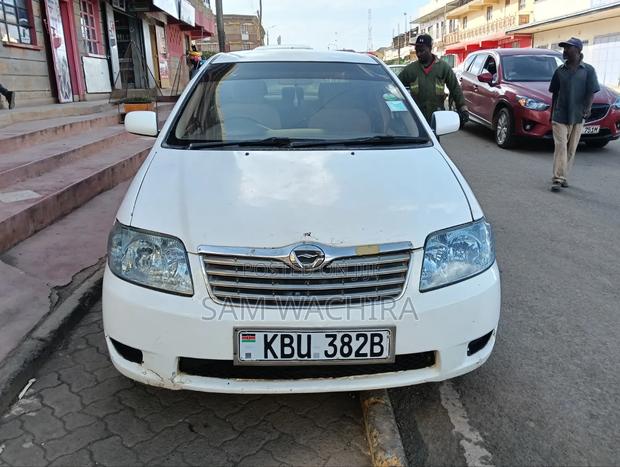 Toyota Corolla 2005 White