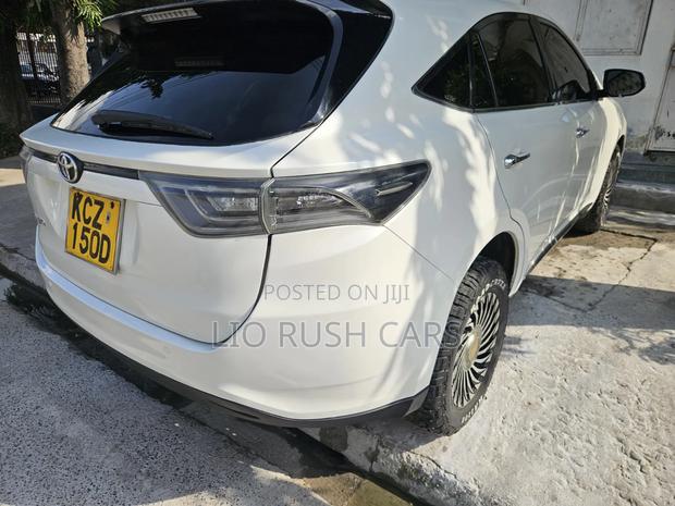 Toyota Harrier 2014 White