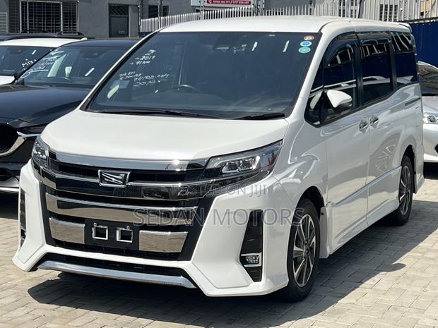 Toyota Noah 2019 Ivory
