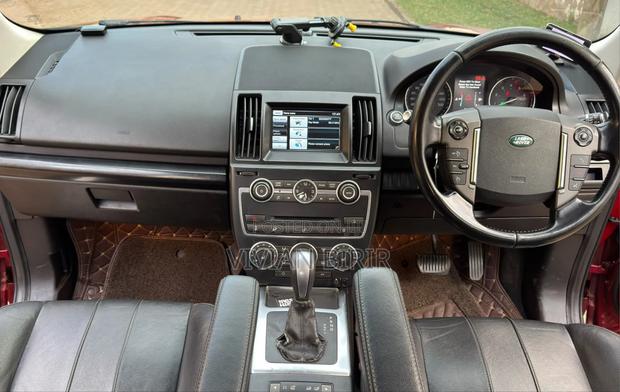 Land Rover Range Rover 2012 Red