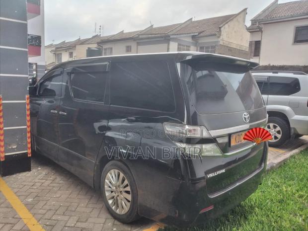 Toyota Vellfire 2014 Black