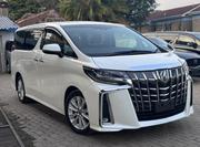 Toyota Alphard 2.5 Petrol FWD 2019 White for sale